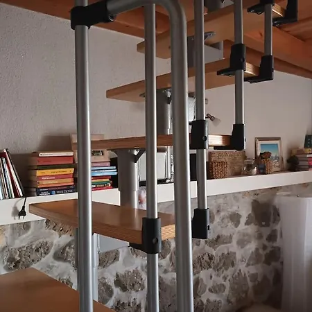 Tomi - Seaview Apartman