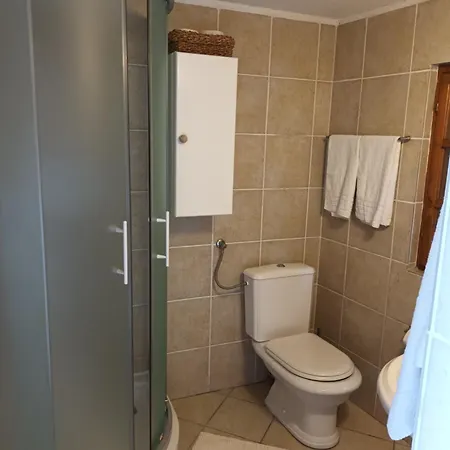 Tomi - Seaview Apartman *