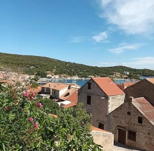 Tomi - Seaview *
