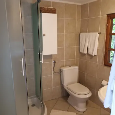 Tomi - Seaview Apartman *