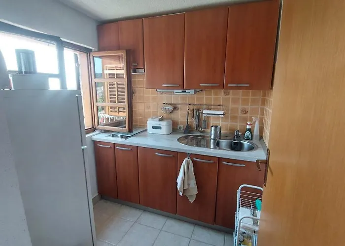 Tomi - Seaview Lägenhet *